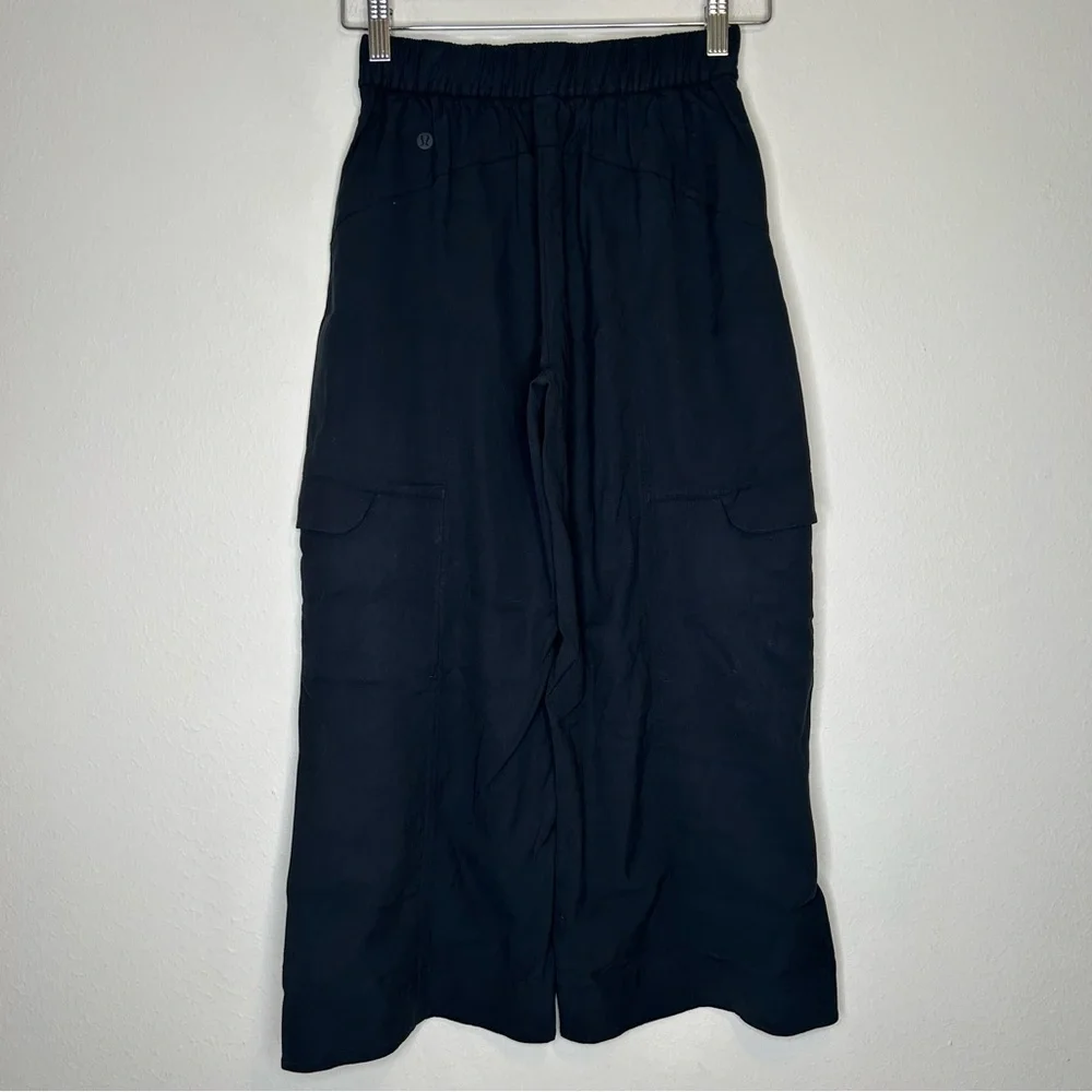 Lululemon‎ Metropolis Maven High Rise Crop Wide Leg Black Size 2